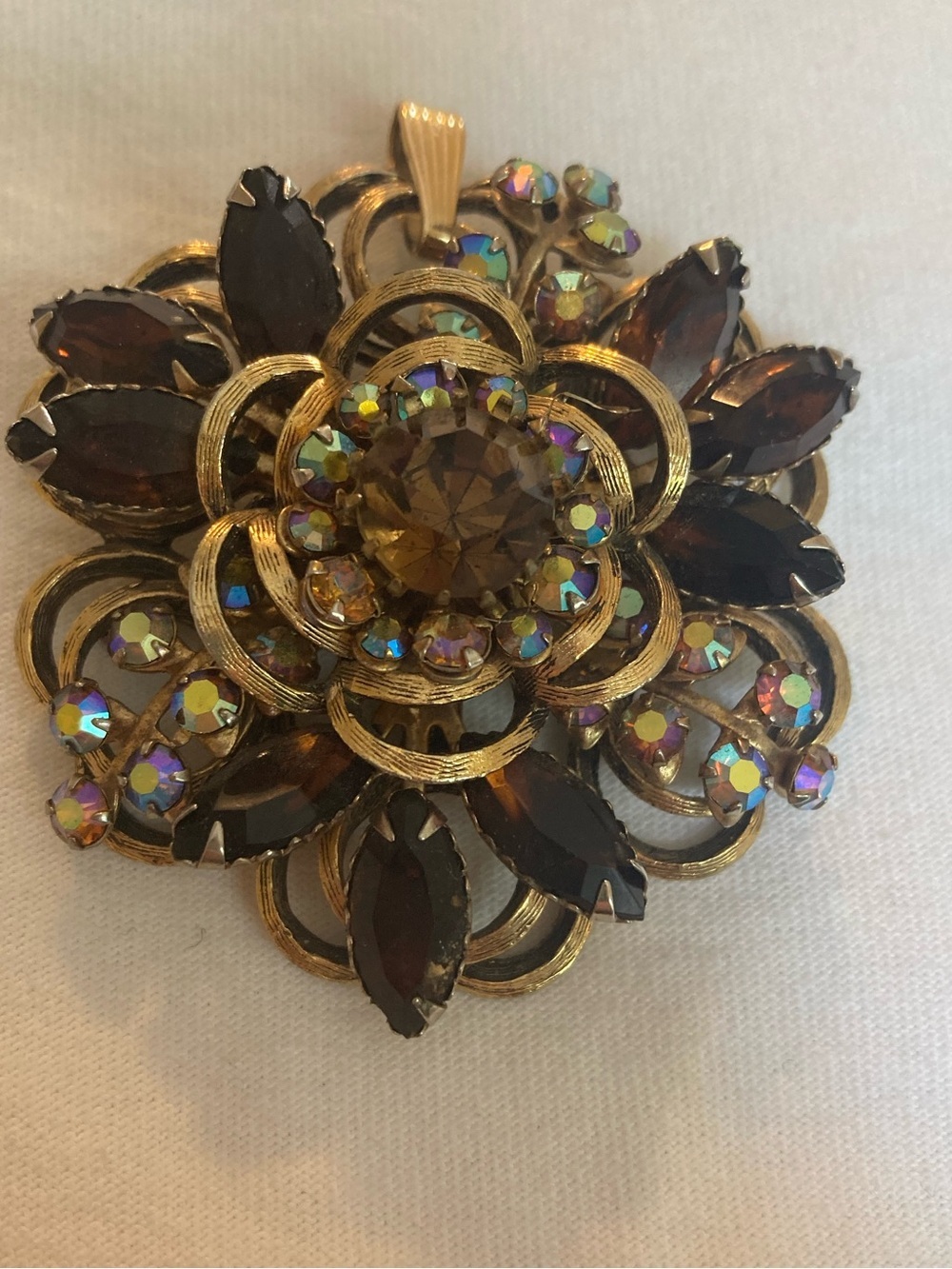 Selini Signed Vintage Brooch Root Beer Rhinestones Crystals